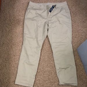 Women’s skinny khakis